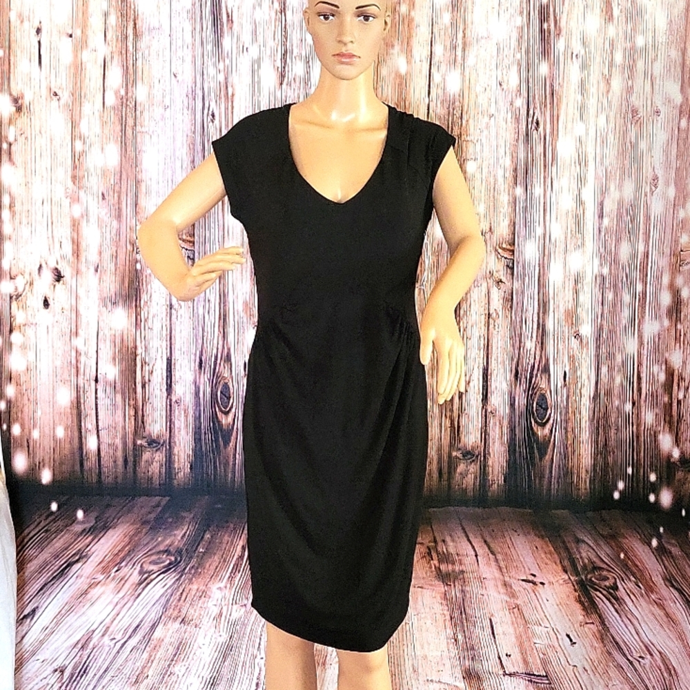 Tart Maternity Dress Size M